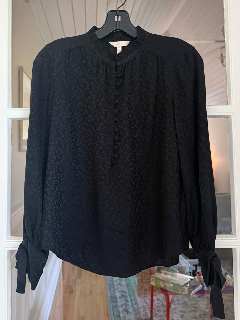 Rebecca Taylor Black Silk Leopard Jacquard Tie Cuff Blouse Size 2